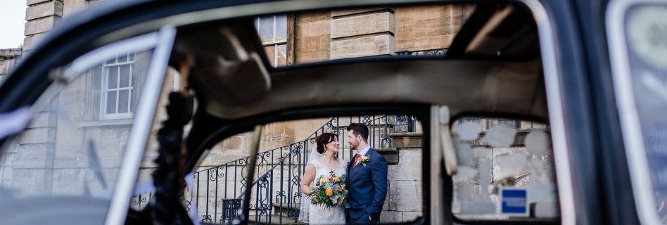 Para młoda na sesji w plenerze